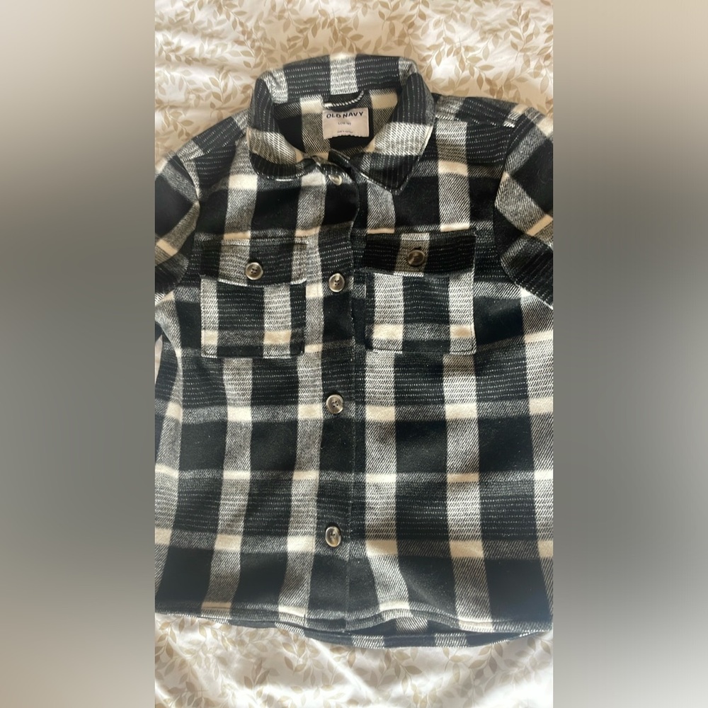 Girls Black and White Plaid top